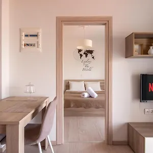 Daire Minimalist W/ View, Selanik