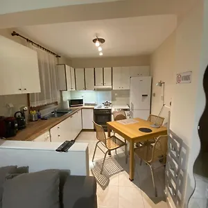 Ano Poli 3 Apartament