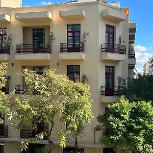 4* Aparthotel The Maroon Bottle Luxury